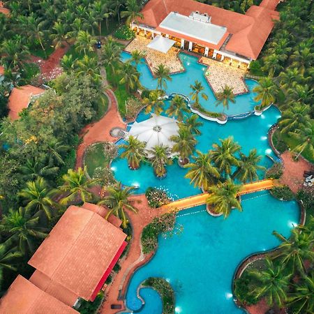 Radisson Blu Resort Temple Bay Mamallapuram Экстерьер фото Aerial view of the pool at the Hard Rock Hotel