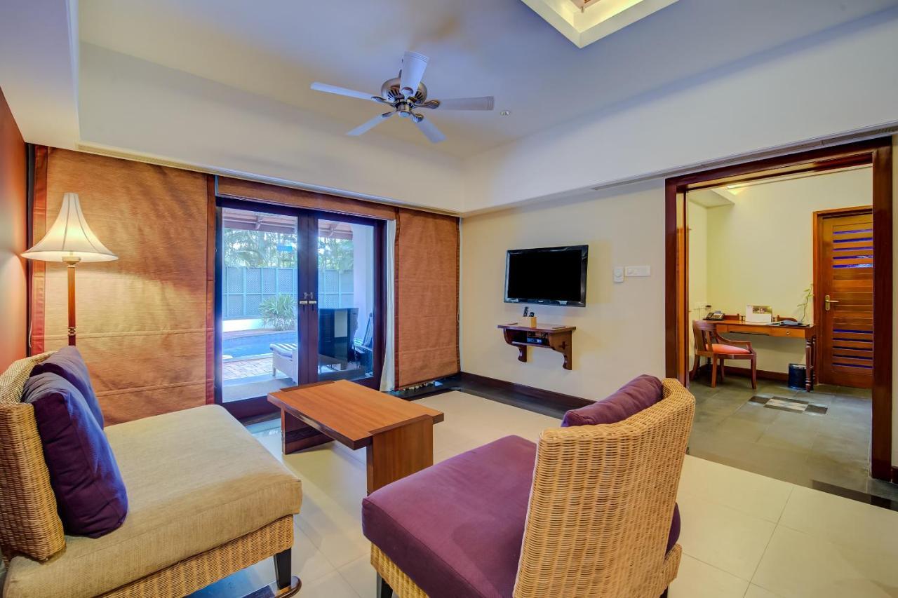 Radisson Blu Resort Temple Bay Mamallapuram Экстерьер фото Living room of a suite